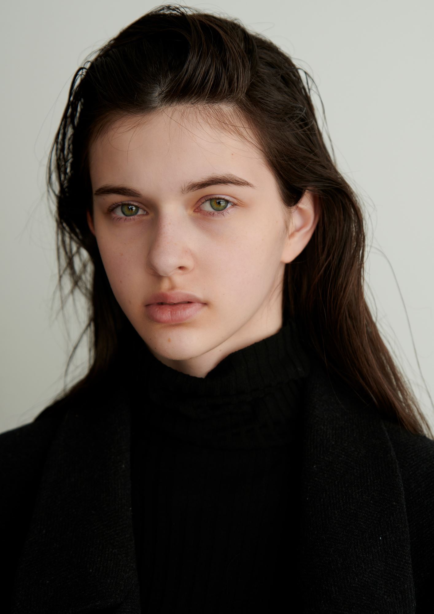 Nikki Arezzi