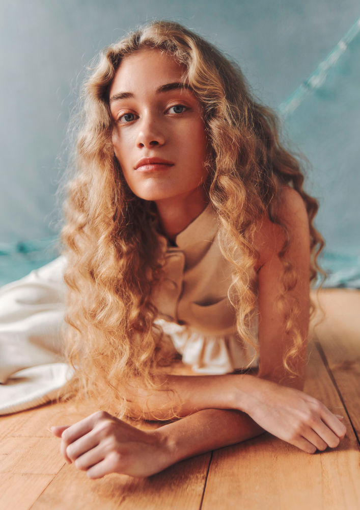 Lara Lochmanová — Senza titolo-13